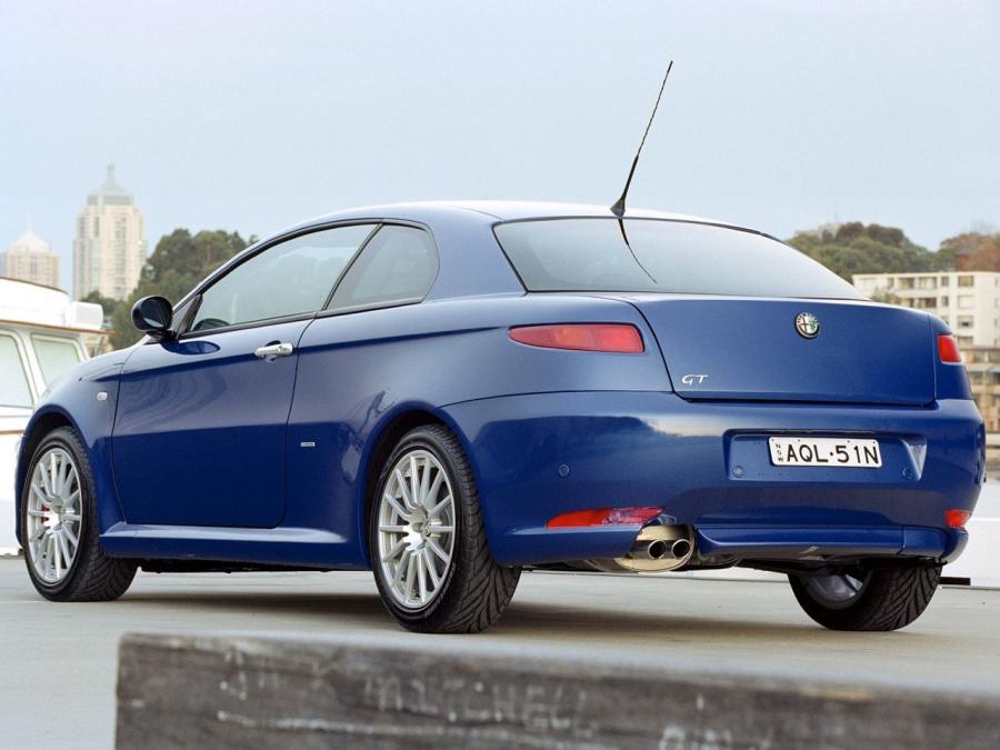  Alfa Romeo GT (937C) 2004 года  (AU) (фото 4 из 17)